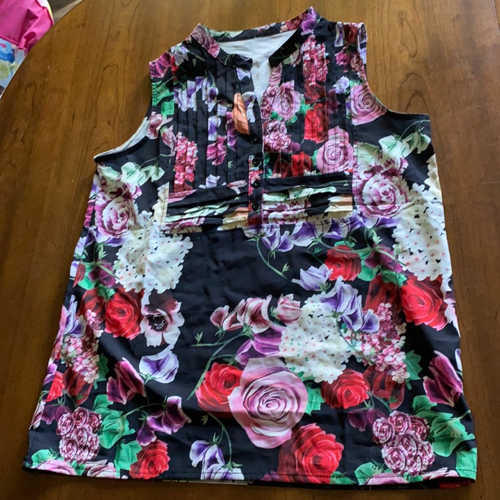 Floral top from bellelily